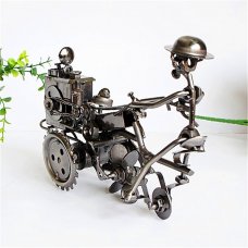 Creative Home Decoration Iron Model Knick-knacks Metal Tractor Model Rotation Design Black